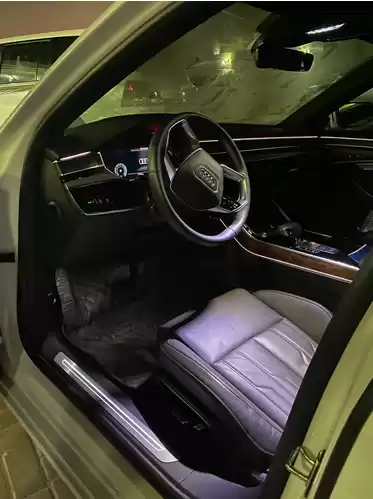 استفاده شده Audi A8 برای فروش که در دوحه #5427 - 1  image 